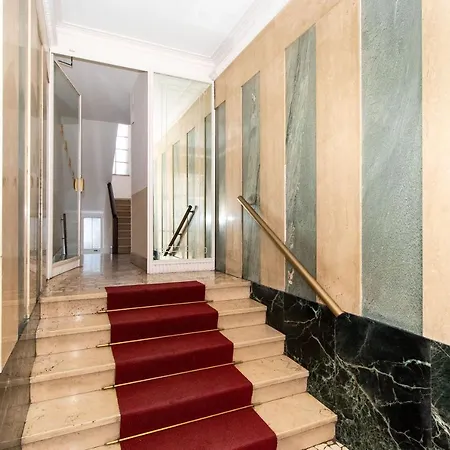 Santa Rita Balcony Flat *