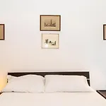 Santa Rita Balcony Flat דירה *