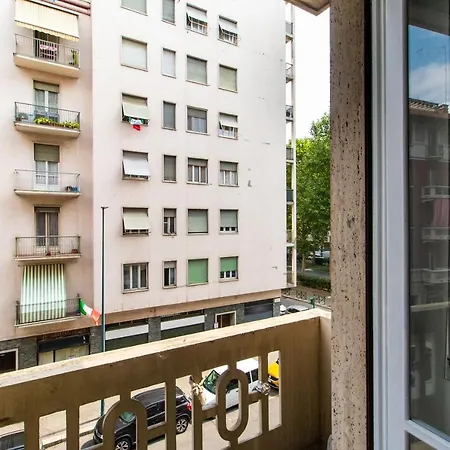 Santa Rita Balcony Flat * טורינו